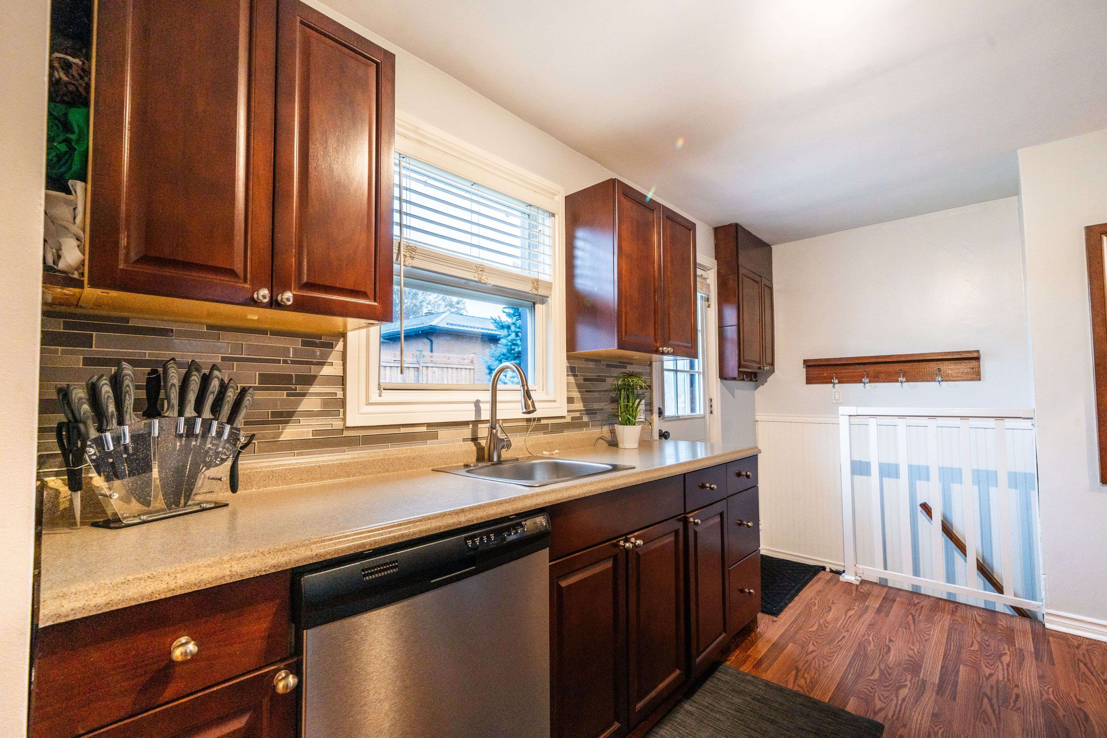 Clarington, ON L1C 2M5,194 Liberty ST N