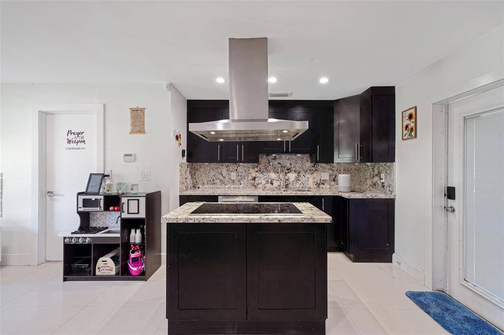 Davie, FL 33325,14000 SW 20th St