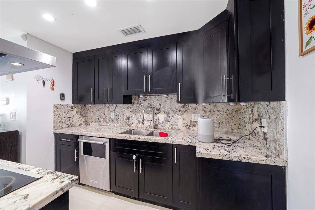 Davie, FL 33325,14000 SW 20th St