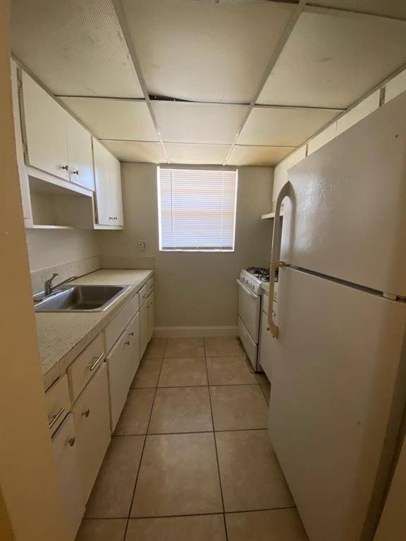 Lauderdale Lakes, FL 33313,4800 NW 24th Ct #D-111