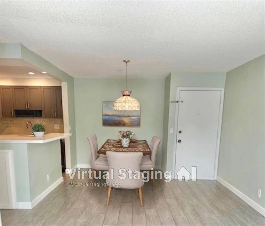 Pompano Beach, FL 33060,130 Cypress Club Dr #323