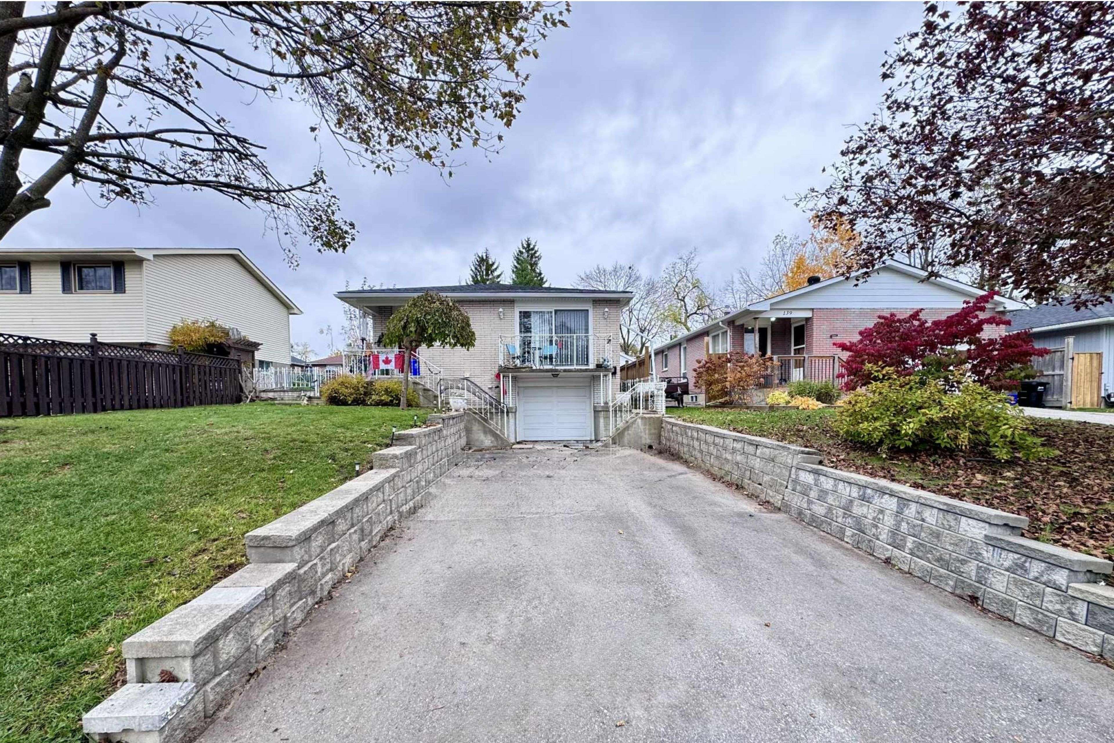 Barrie, ON L4M 2H6,141 Gunn ST #Main