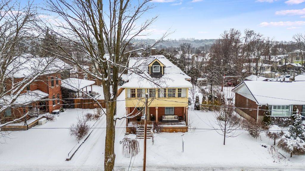 Clearview, ON L0M 1G0,12 Elizabeth ST W