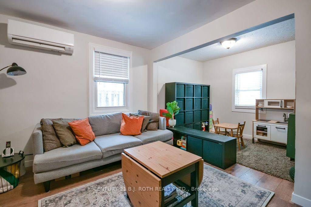 Clearview, ON L0M 1N0,9920 COUNTY 10 RD