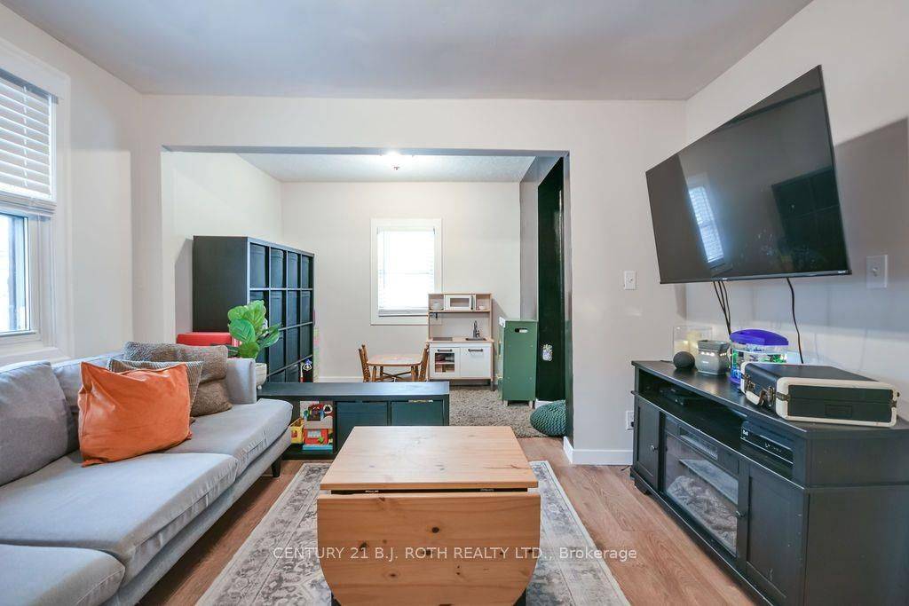 Clearview, ON L0M 1N0,9920 COUNTY 10 RD