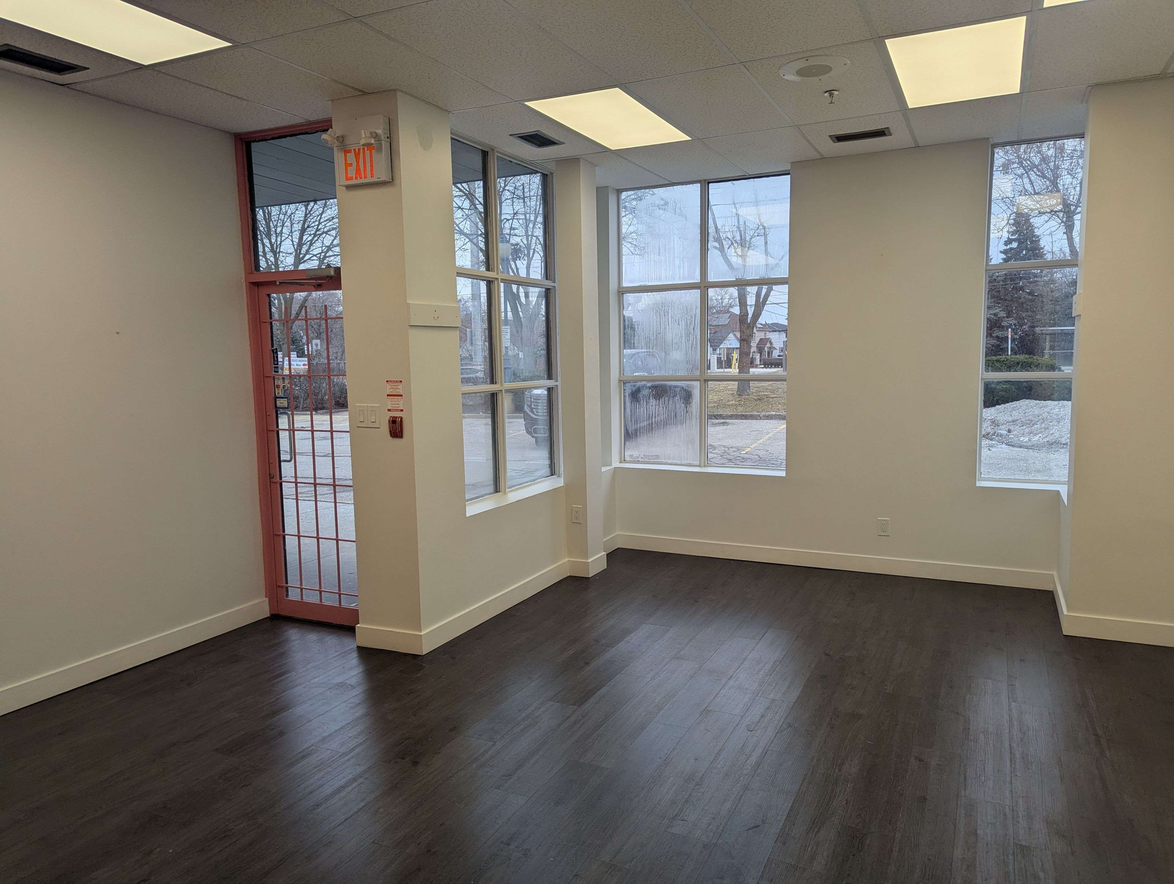 Mississauga, ON L5M 4Y4,1965 Britannia RD W #B1