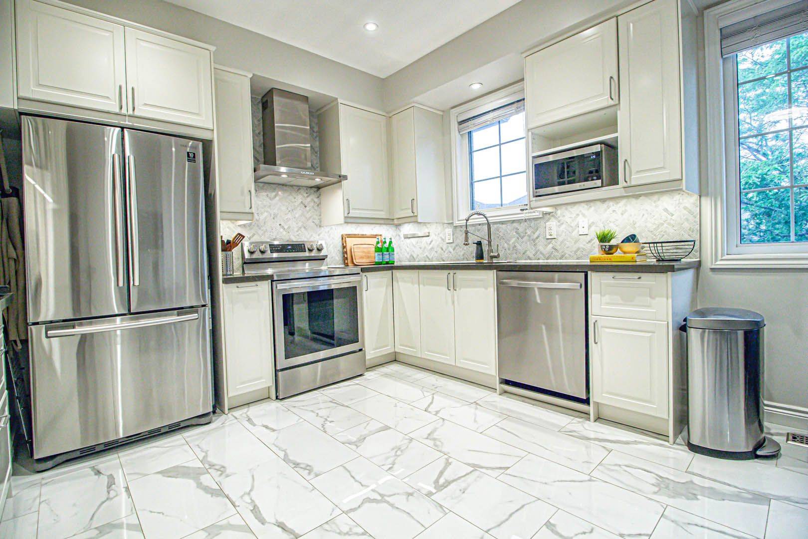 Mississauga, ON L5V 0E1,1358 Granrock CRES