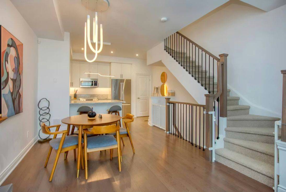 Mississauga, ON L5M 2R5,40 Lunar CRES #Unit 65