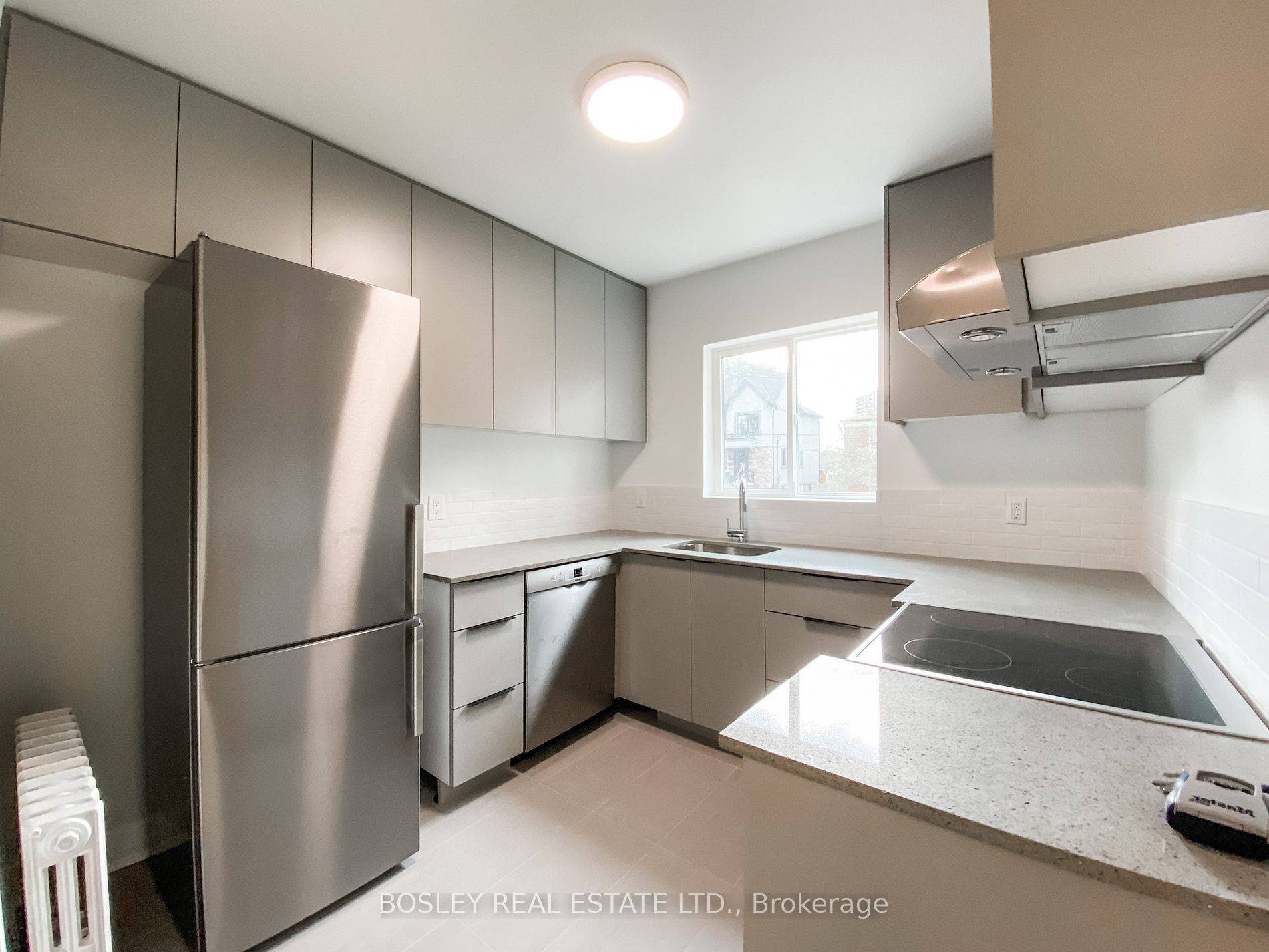 Toronto W04, ON M9N 2G2,14 Wadsworth BLVD #6