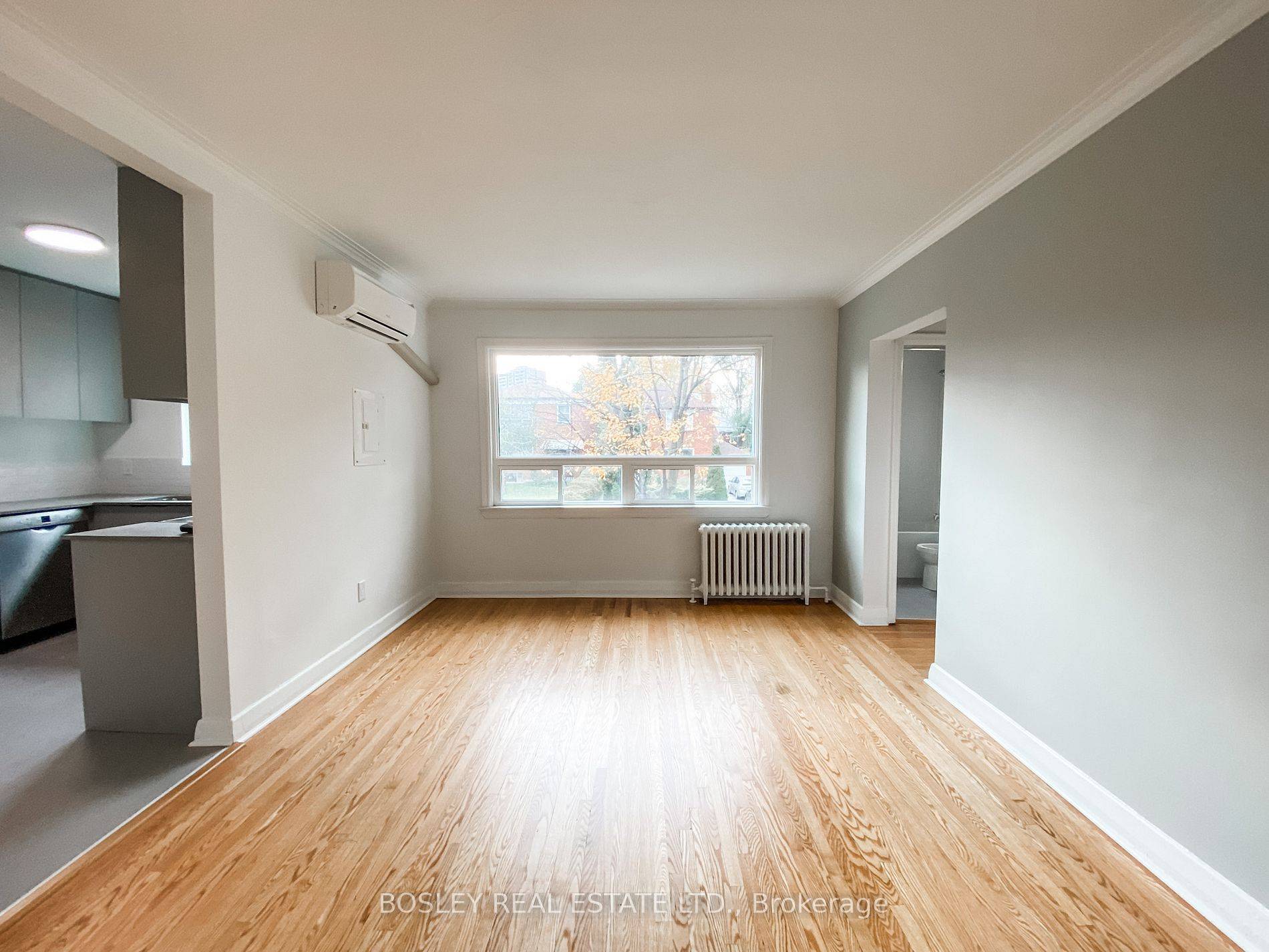 Toronto W04, ON M9N 2G2,14 Wadsworth BLVD #6