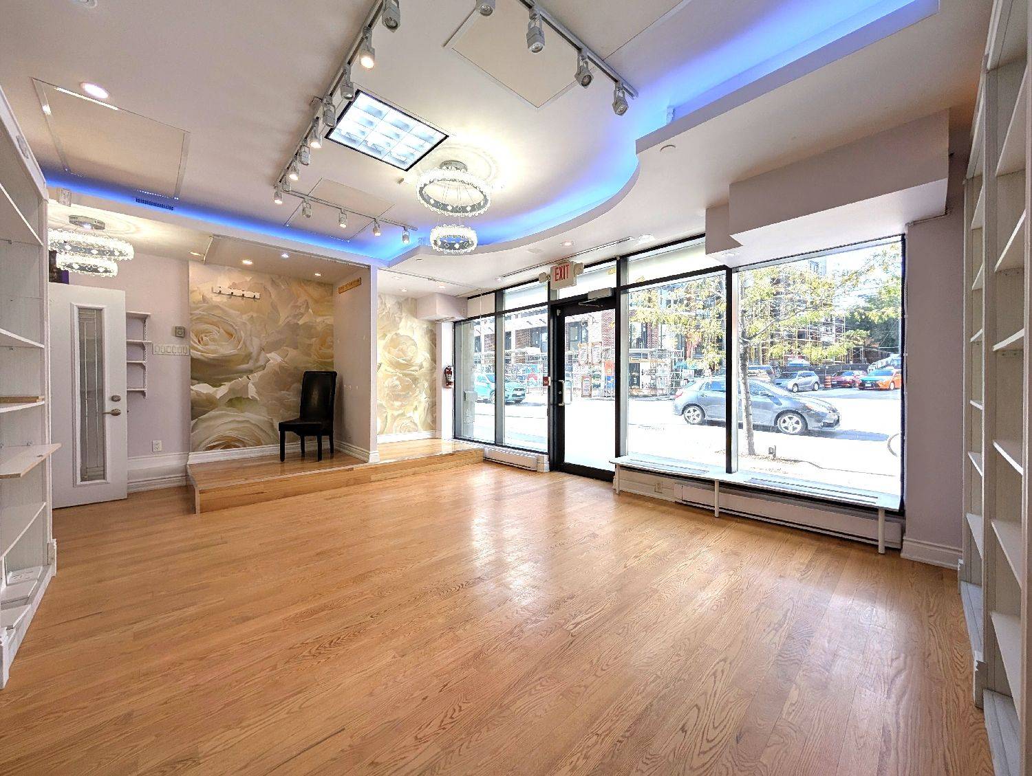 Toronto W02, ON M6P 2K9,413 Keele ST