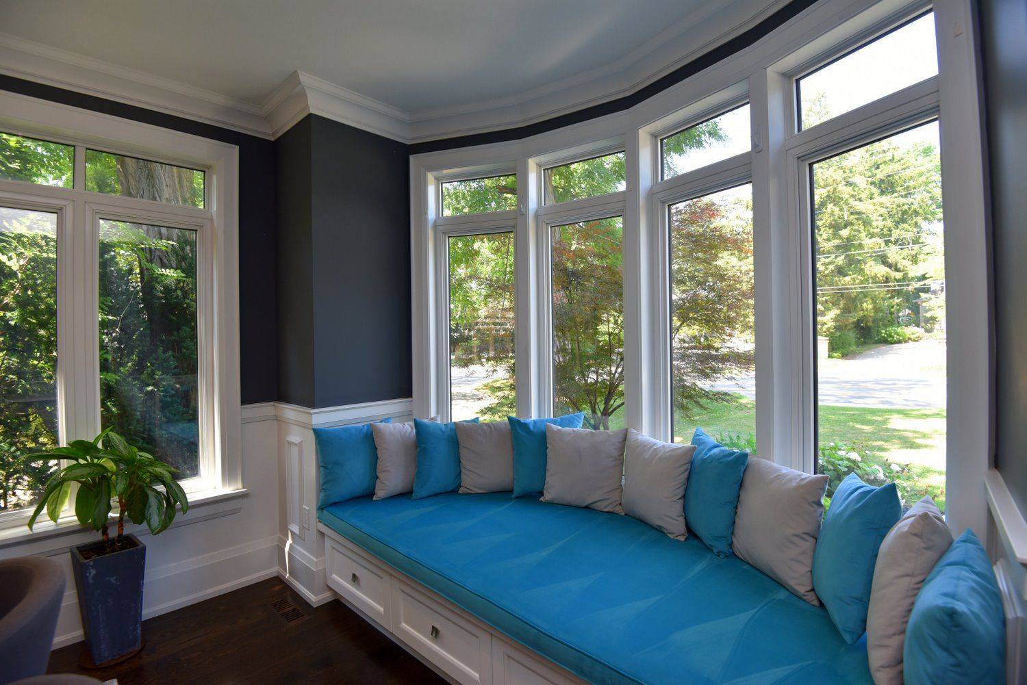 Burlington, ON L7L 1A4,4180 Lakeshore RD