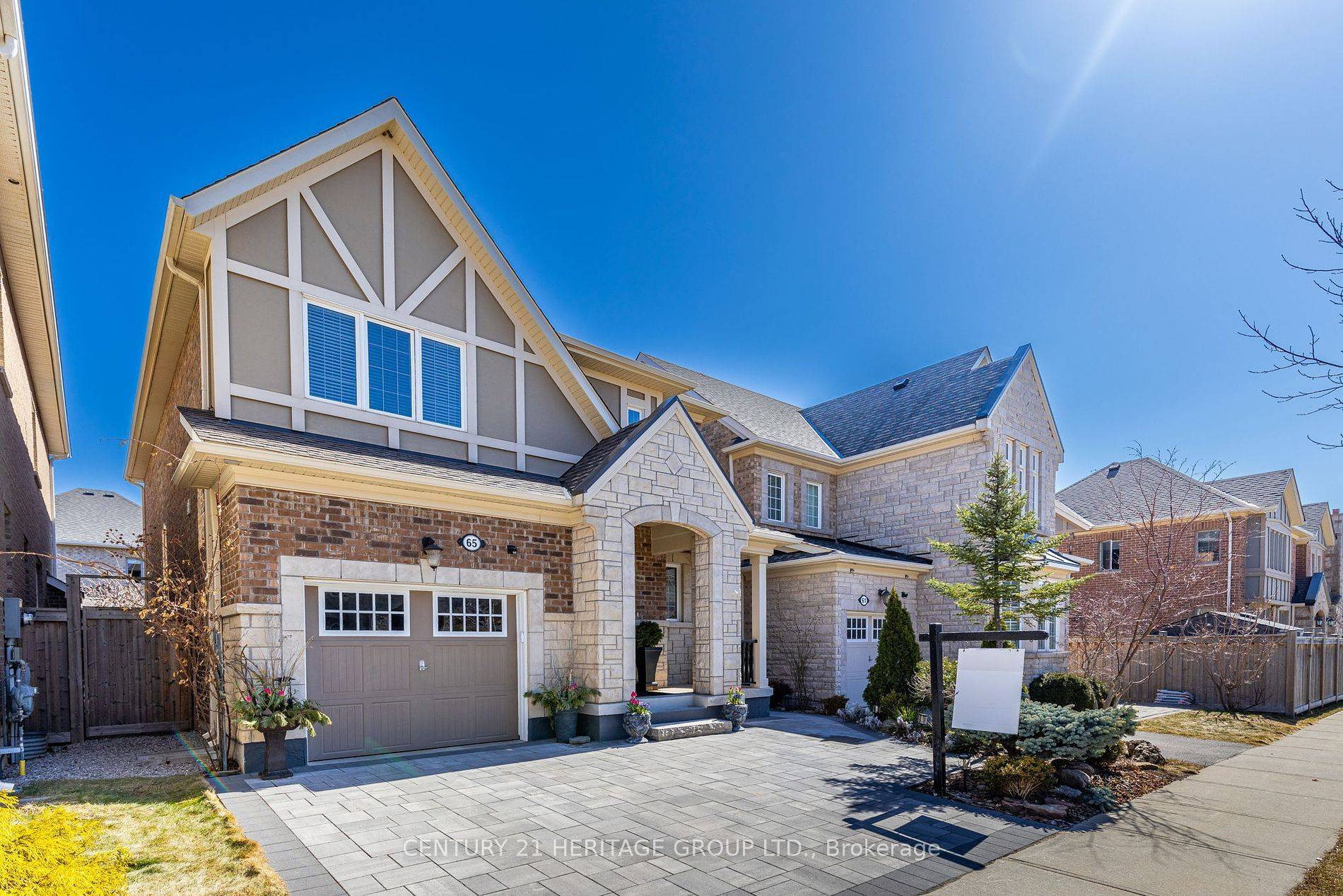 Oakville, ON L6M 0W3,65 Masterman CRES