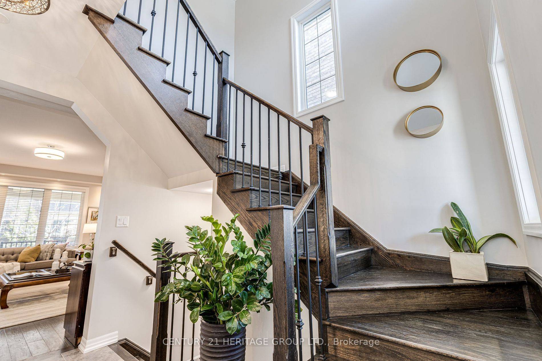 Oakville, ON L6M 0W3,65 Masterman CRES