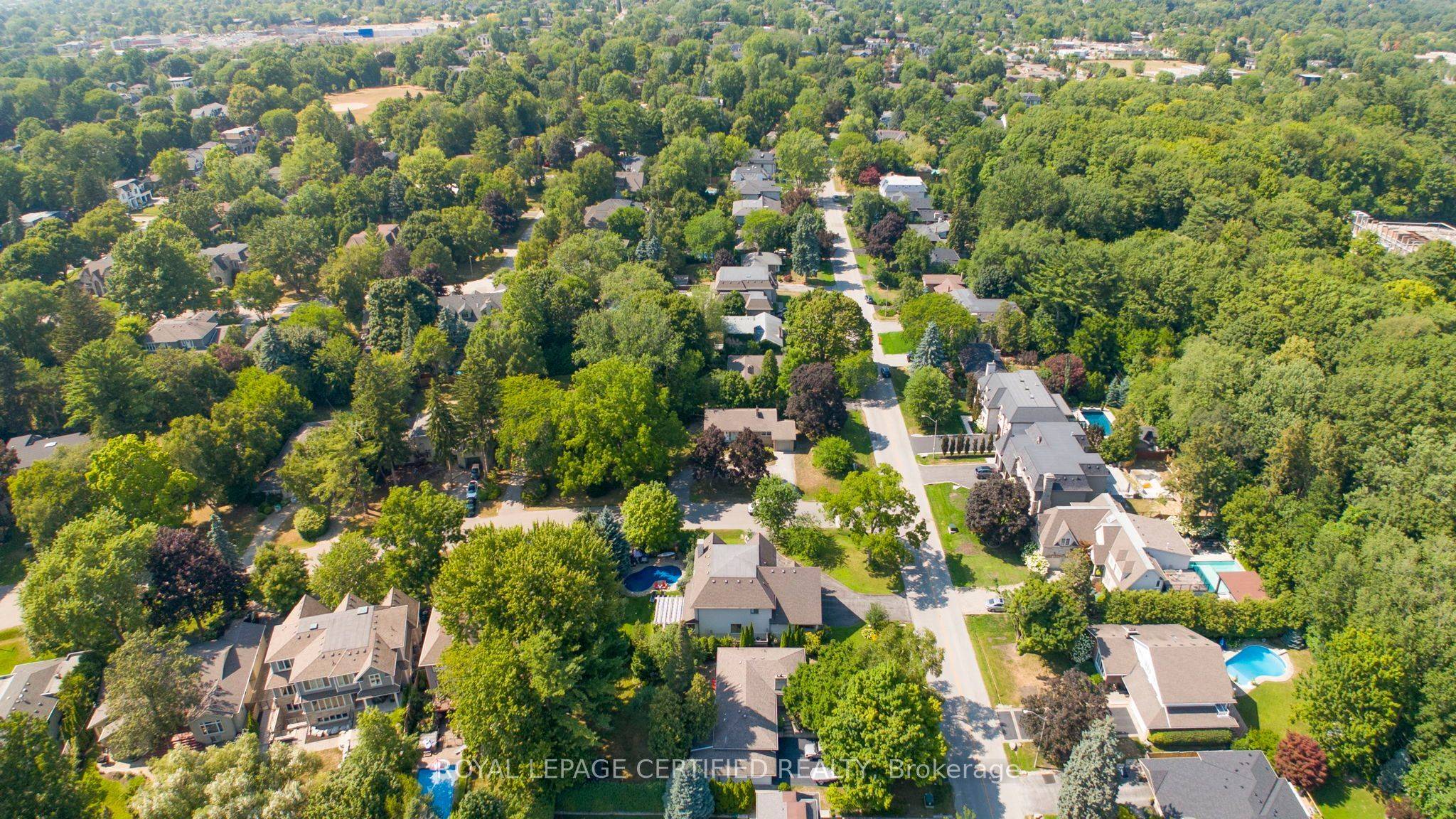 Oakville, ON L6L 1L3,122 Selgrove CRES