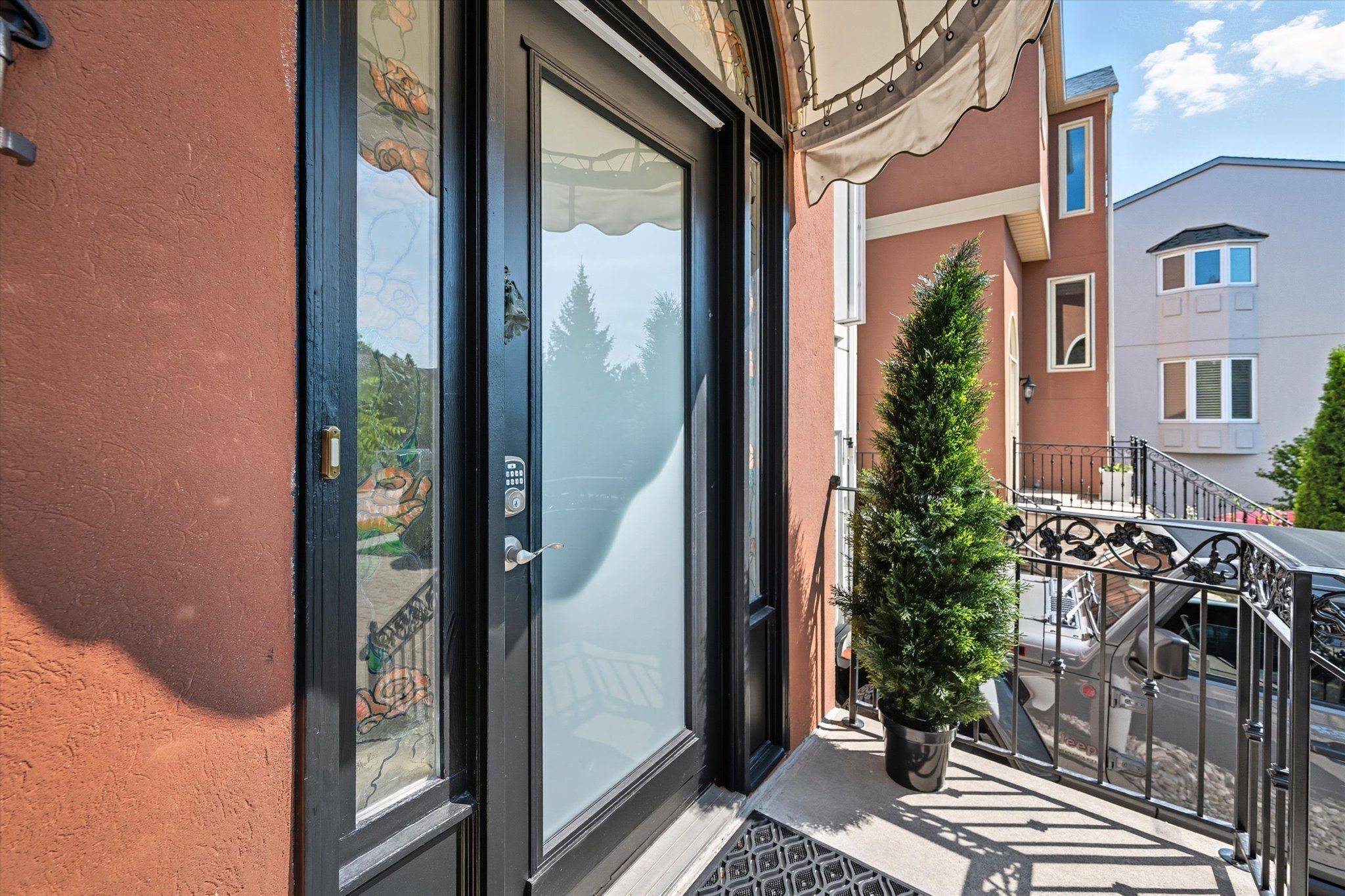 Oakville, ON L6H 5P4,1507 Litchfield RD