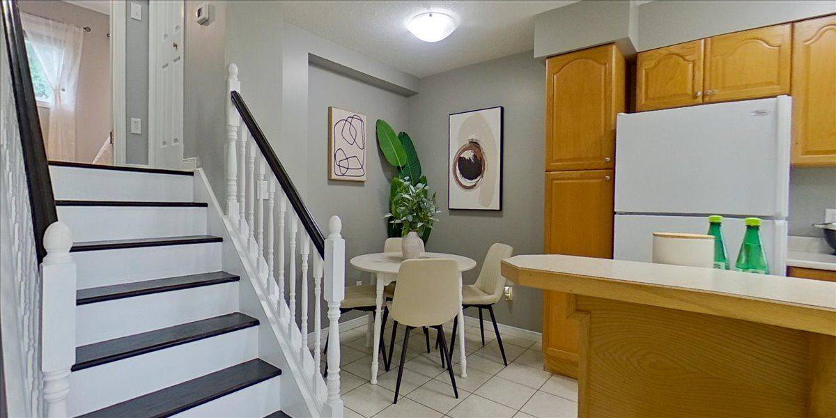 Kitchener, ON N2A 2R8,211 Veronica DR #26