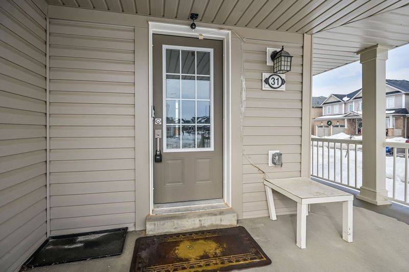 Hamilton, ON L0R 1C0,31 Armes ST