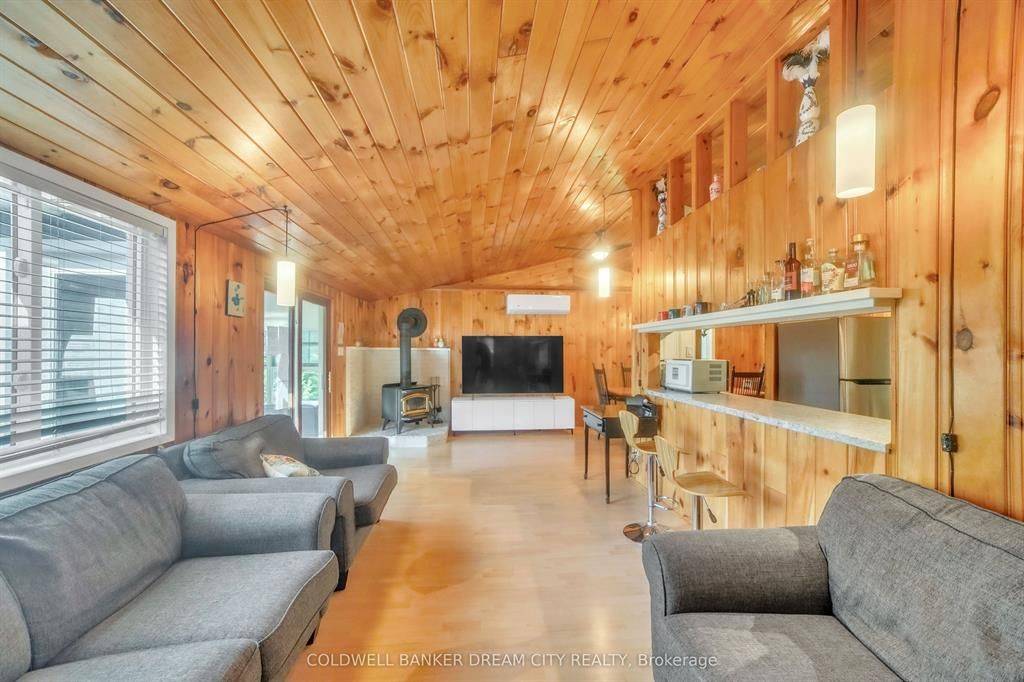 Frontenac, ON K0H 1B0,1004A ALMOND LN