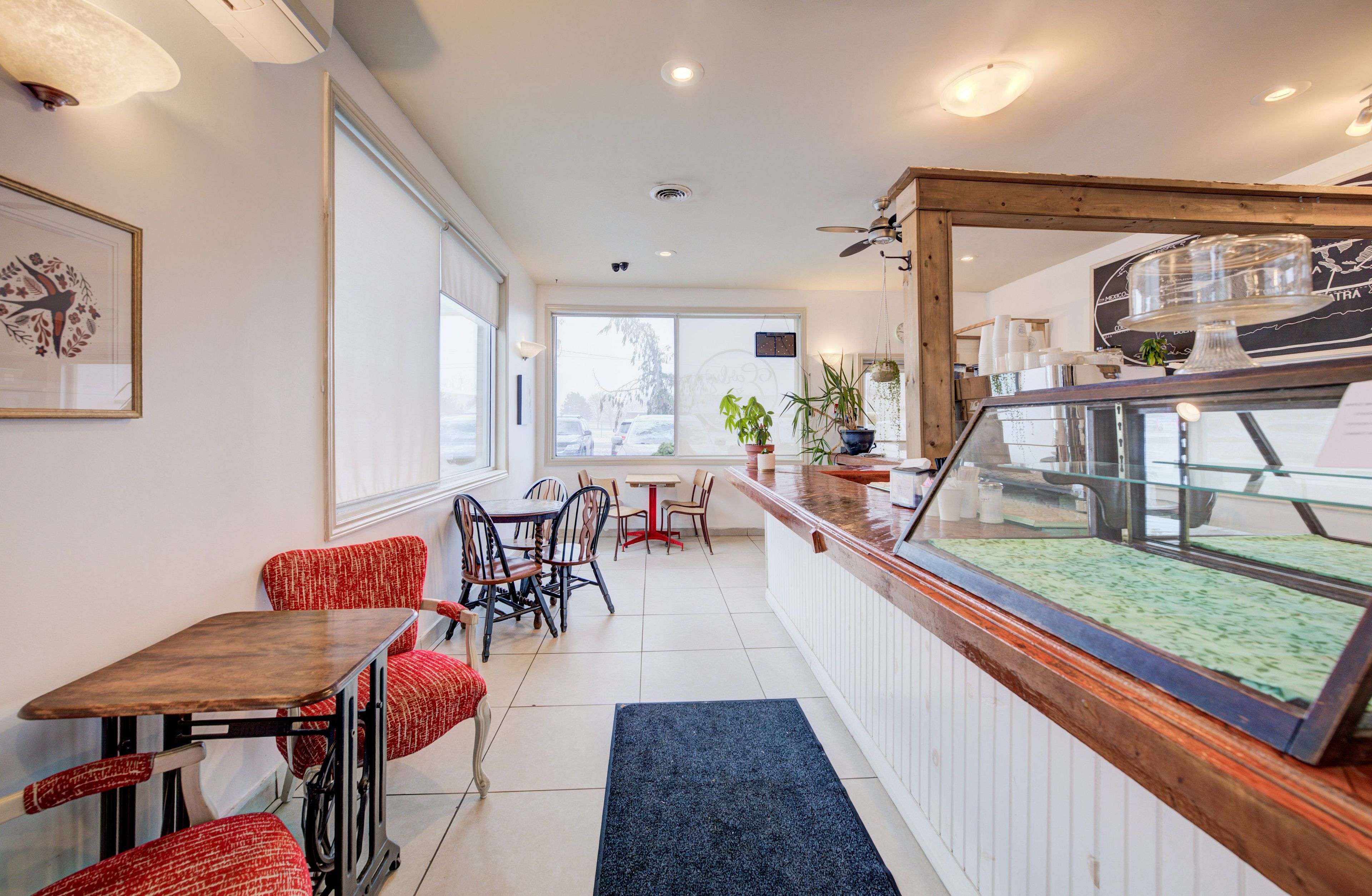 Woodstock, ON N4V 1A2,815 Juliana DR #3