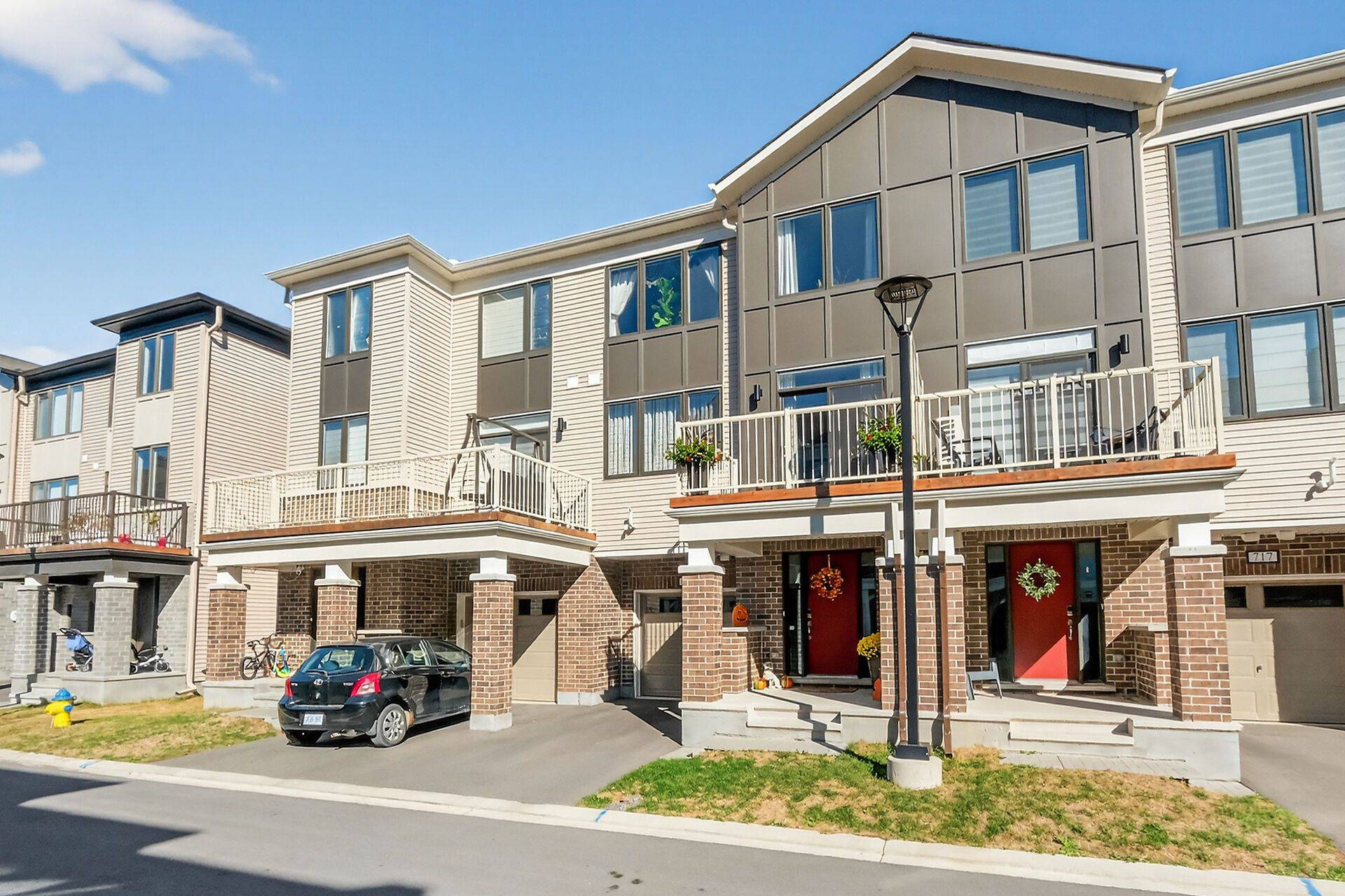 Barrhaven, ON K2J 7B2,715 Hydrus Private