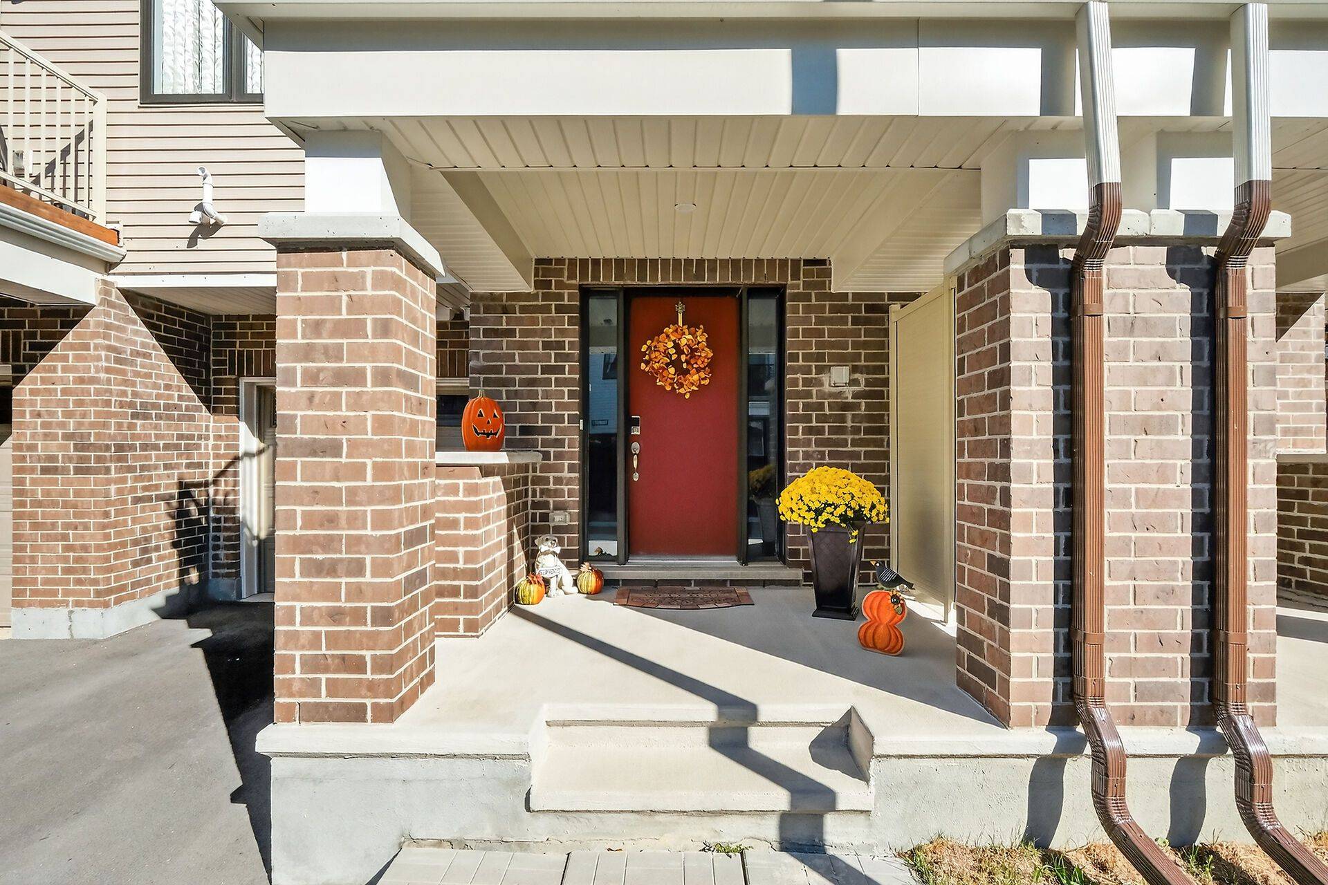 Barrhaven, ON K2J 7B2,715 Hydrus Private