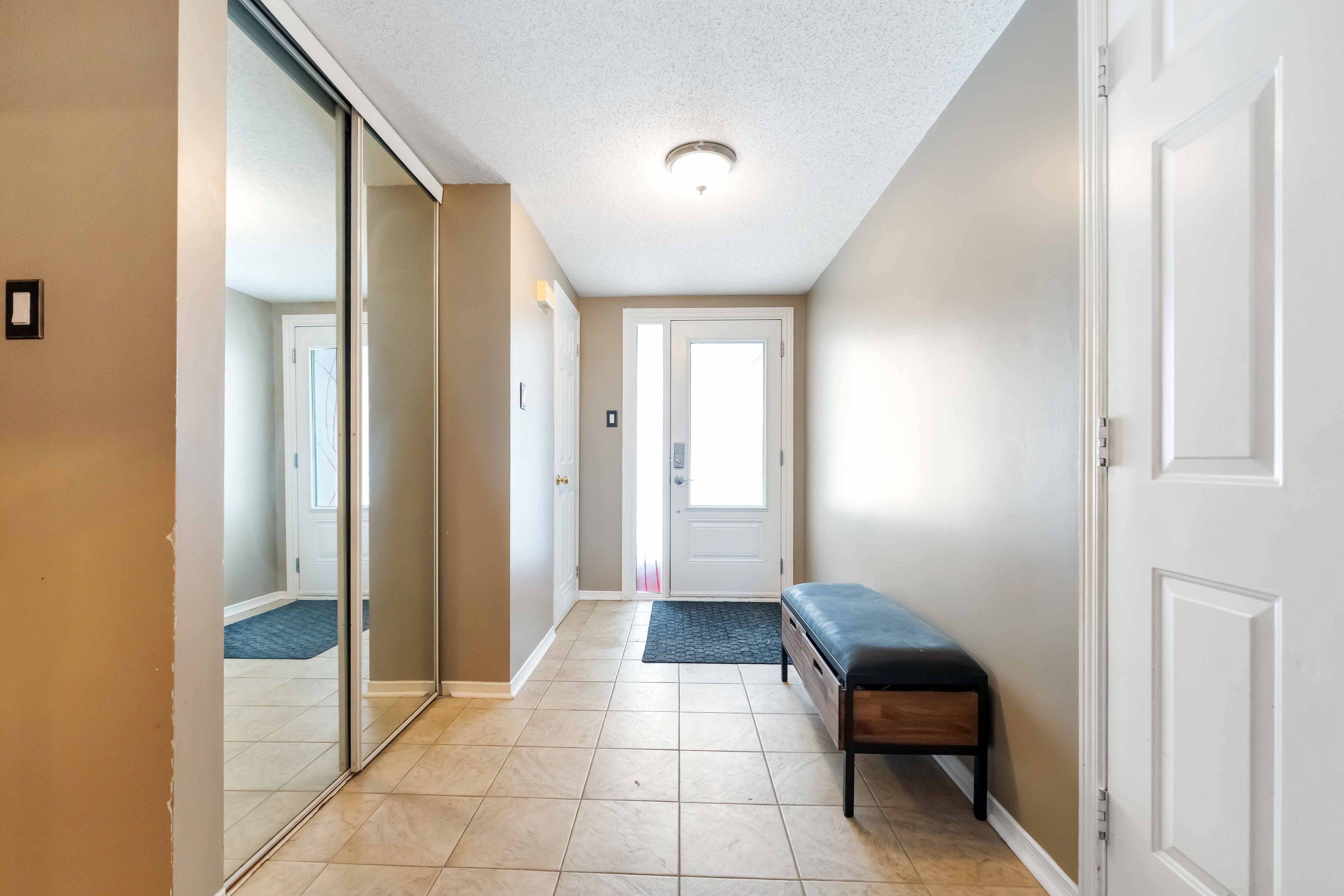 Kanata, ON K2M 2H9,86 Furlong CRES