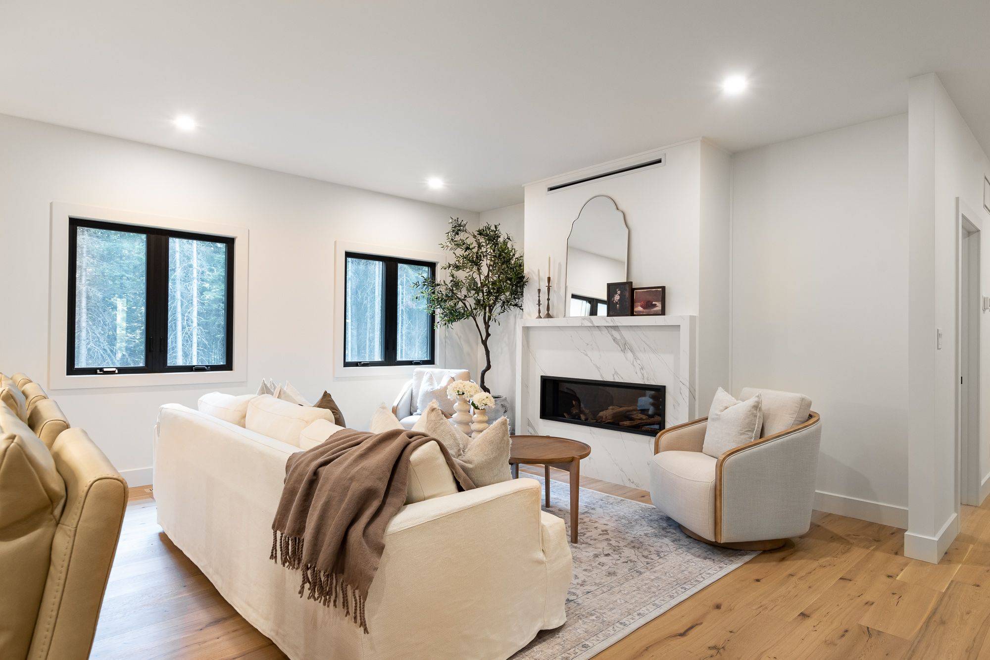 Huntsville, ON P0B 1L0,27 Crimson LN