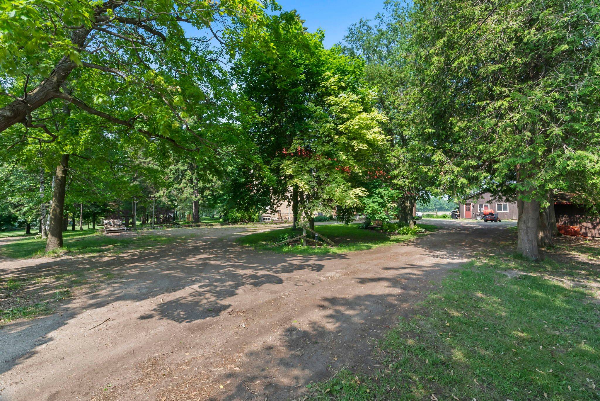 Minto, ON N0G 1Z0,9540 Ayton RD