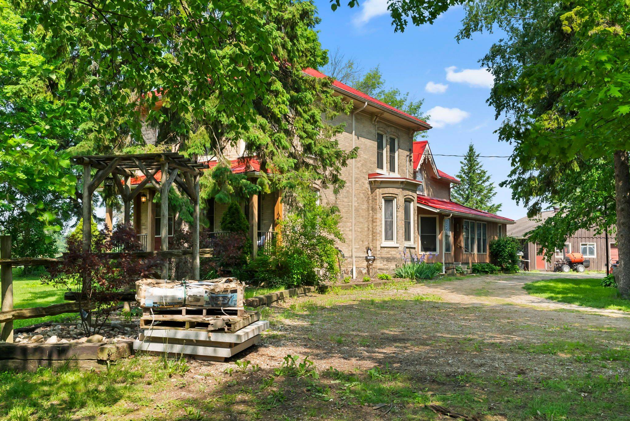 Minto, ON N0G 1Z0,9540 Ayton RD