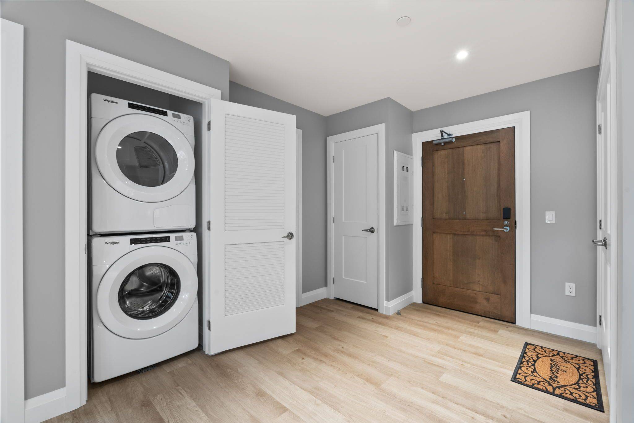 North Huron, ON N0G 2W0,187 VICTORIA ST W #401