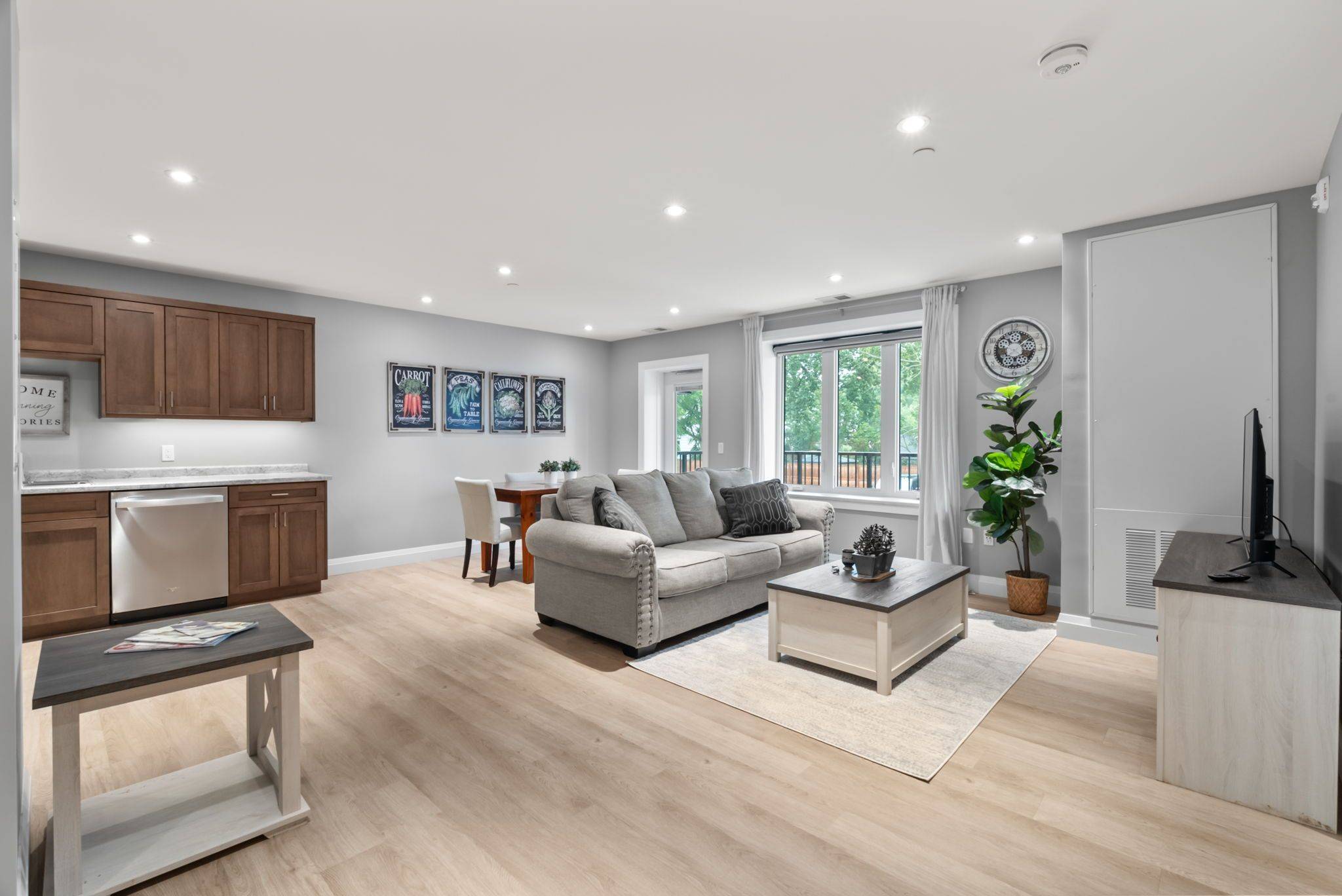 North Huron, ON N0G 2W0,187 VICTORIA ST W #401