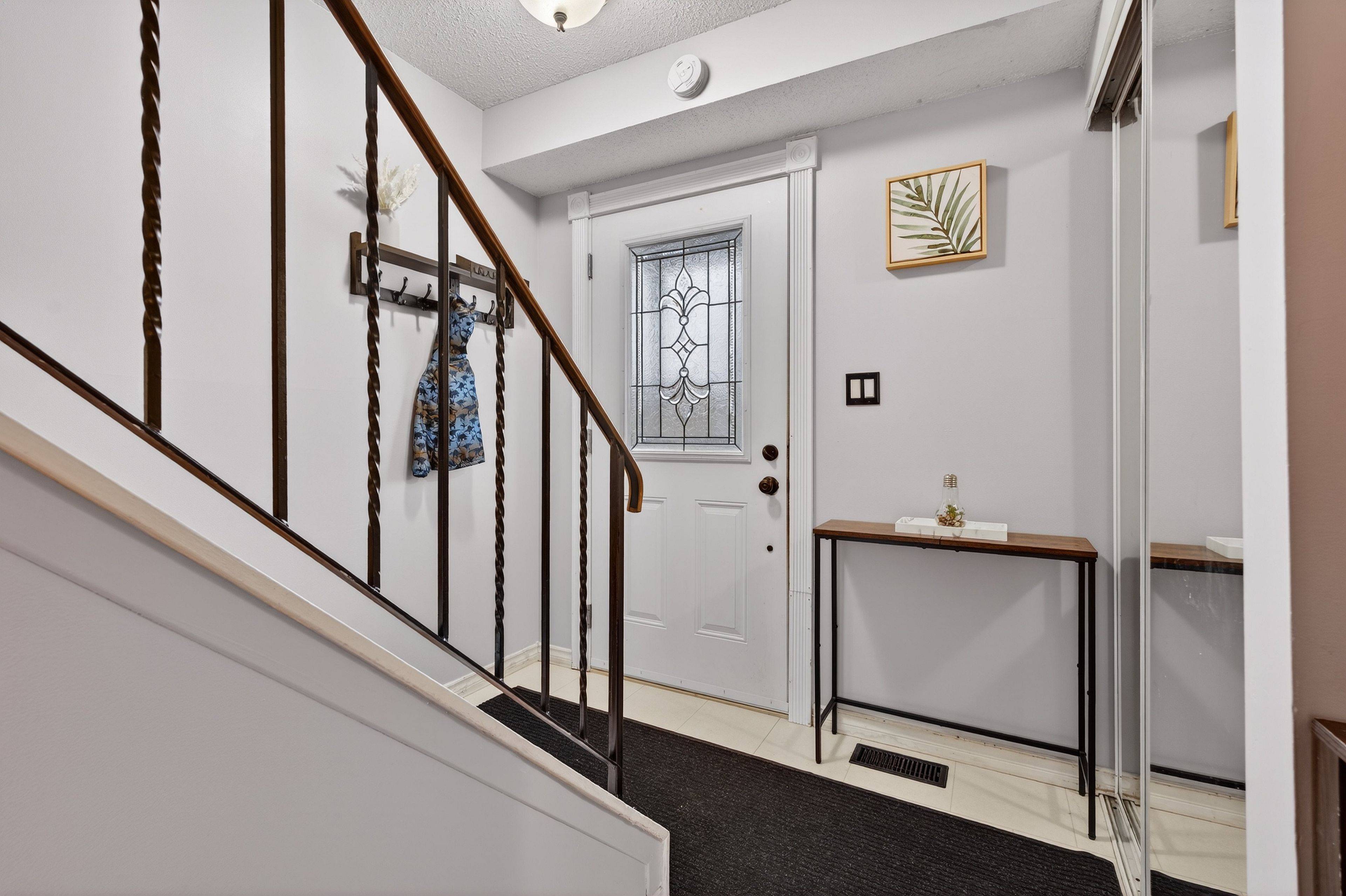 Kingston, ON K7P 2A9,878 BEACONHILL CT