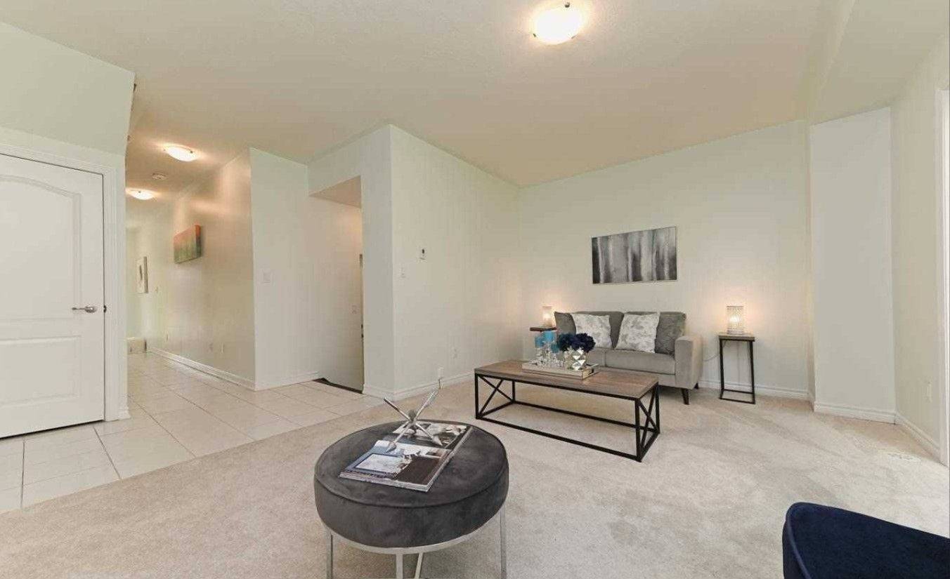 Hamilton, ON L8B 1W3,137 Borers Creek CIR