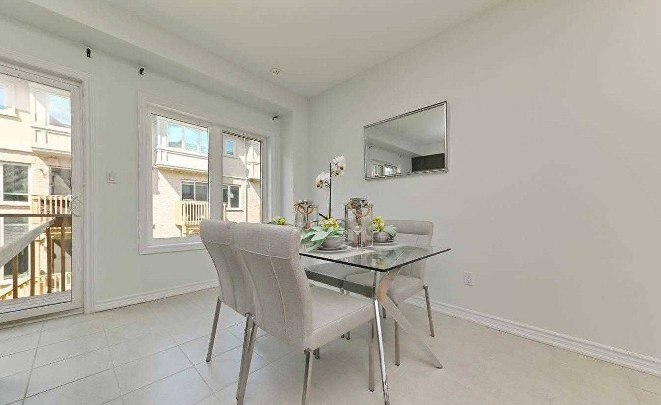 Hamilton, ON L8B 1W3,137 Borers Creek CIR