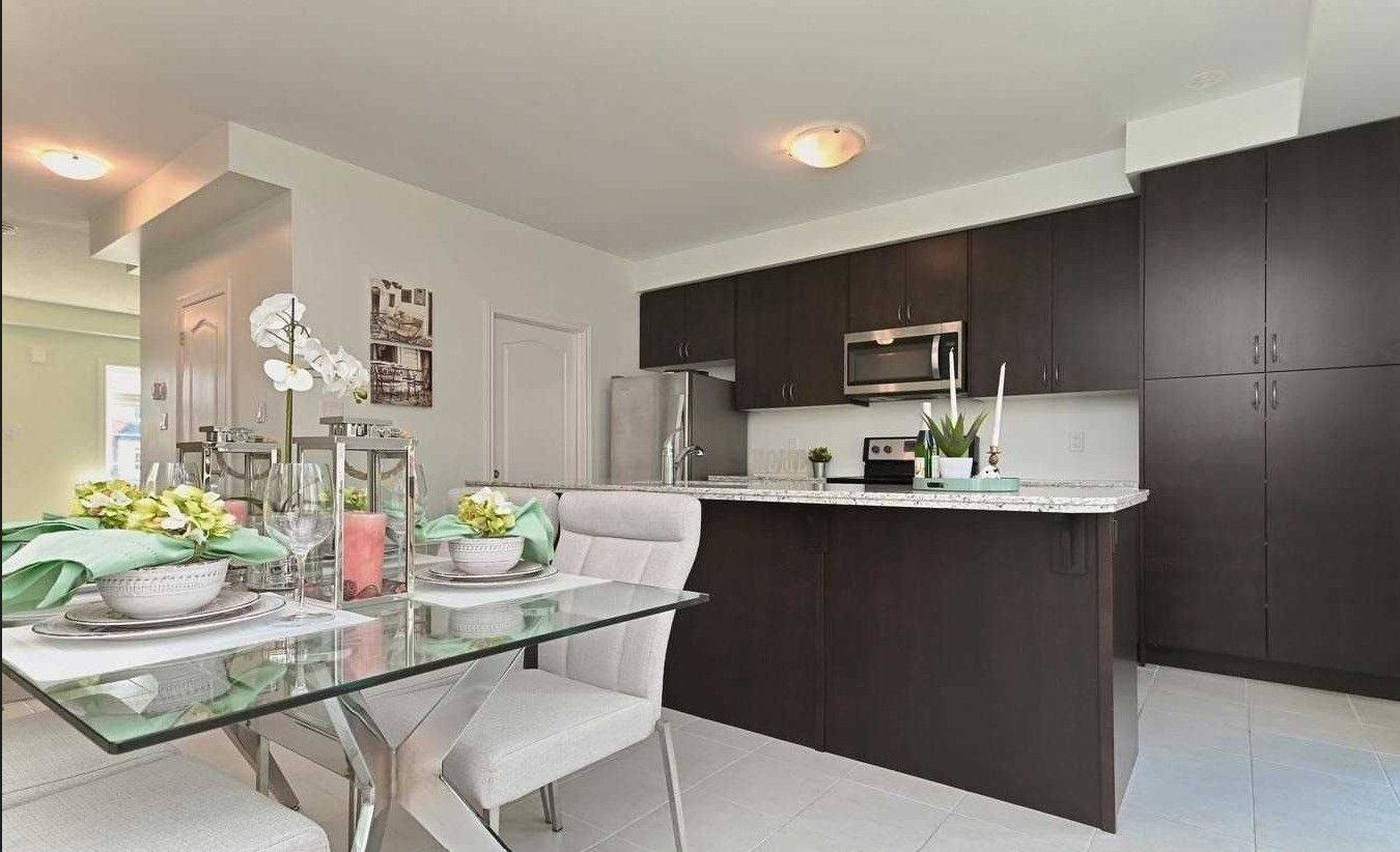 Hamilton, ON L8B 1W3,137 Borers Creek CIR