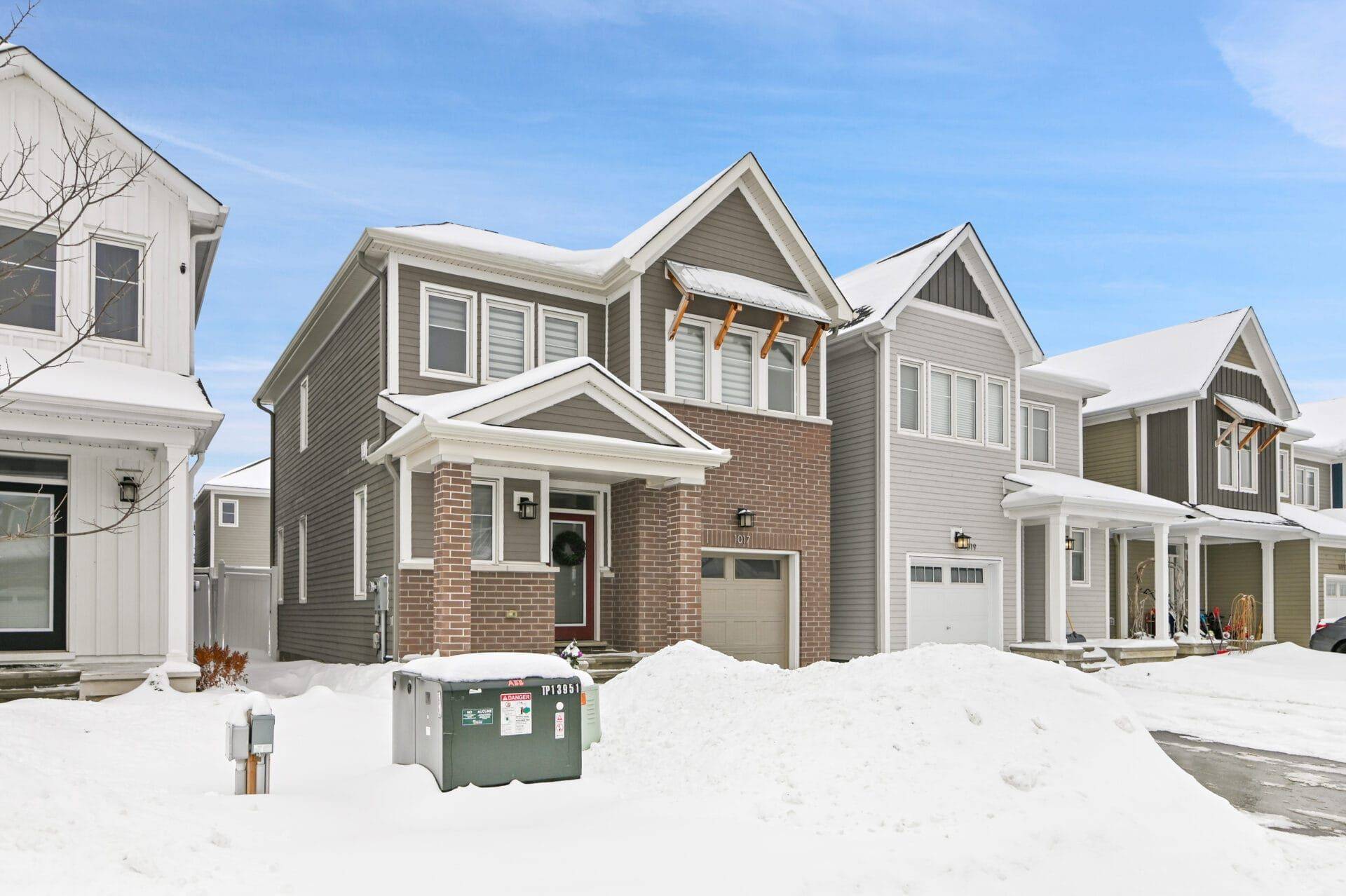 Stittsville - Munster - Richmond, ON K0A 2Z0,1017 Keeper HTS