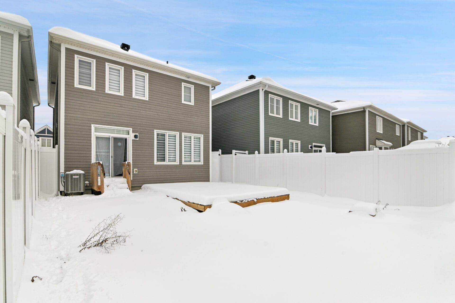 Stittsville - Munster - Richmond, ON K0A 2Z0,1017 Keeper HTS