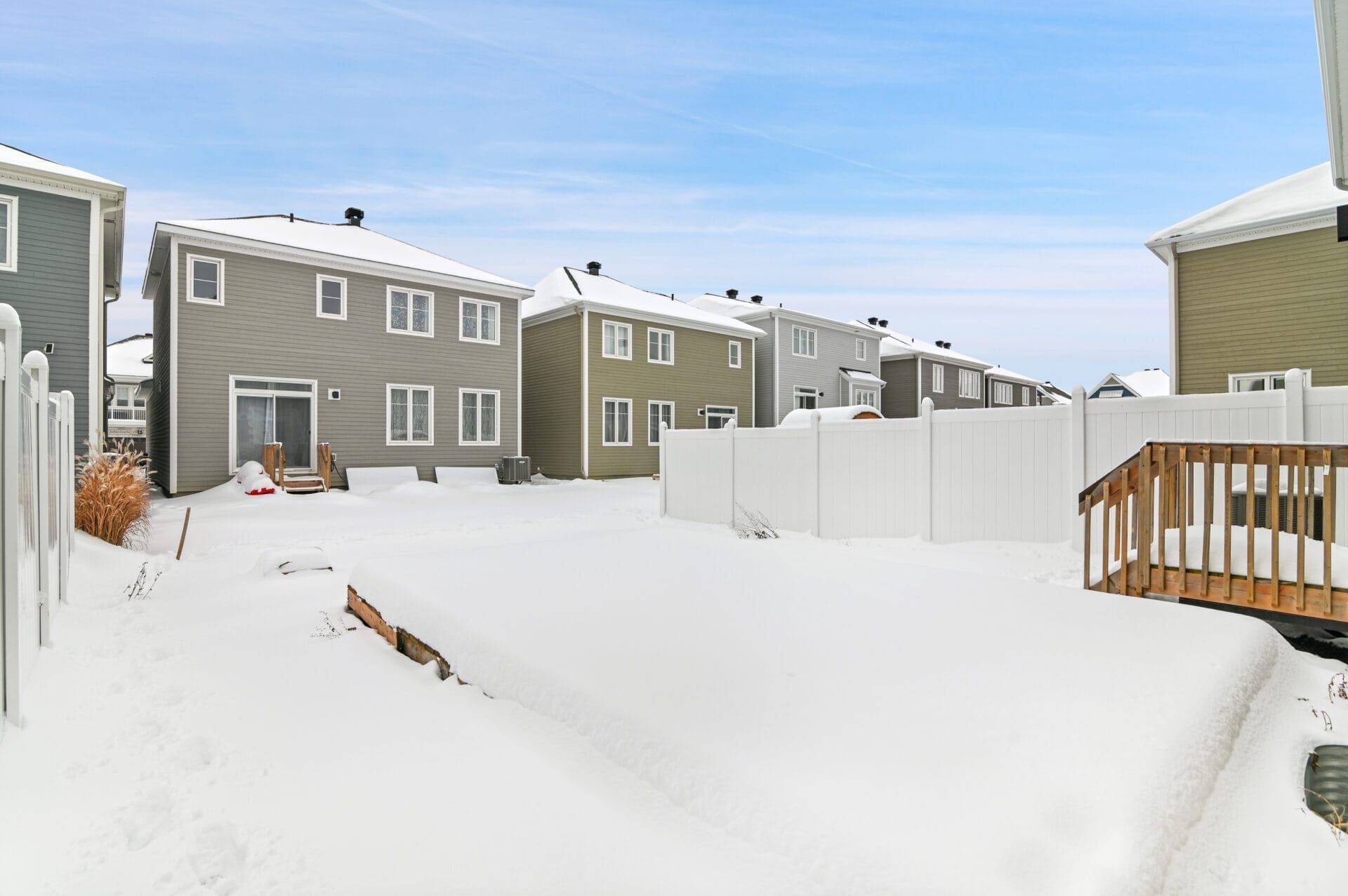 Stittsville - Munster - Richmond, ON K0A 2Z0,1017 Keeper HTS