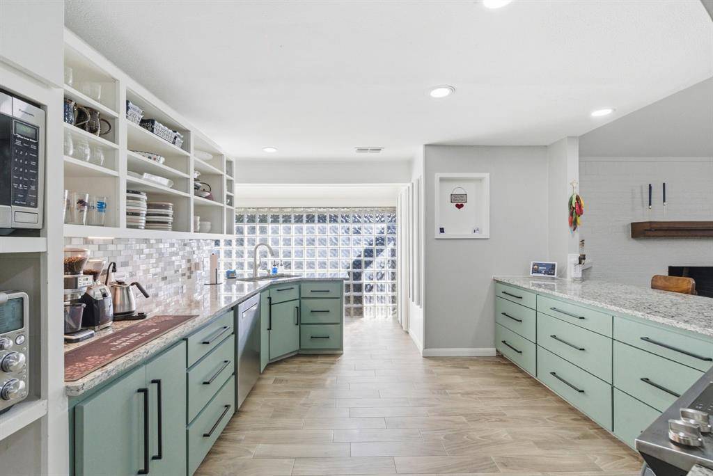 Arlington, TX 76016,4116 Canal Court