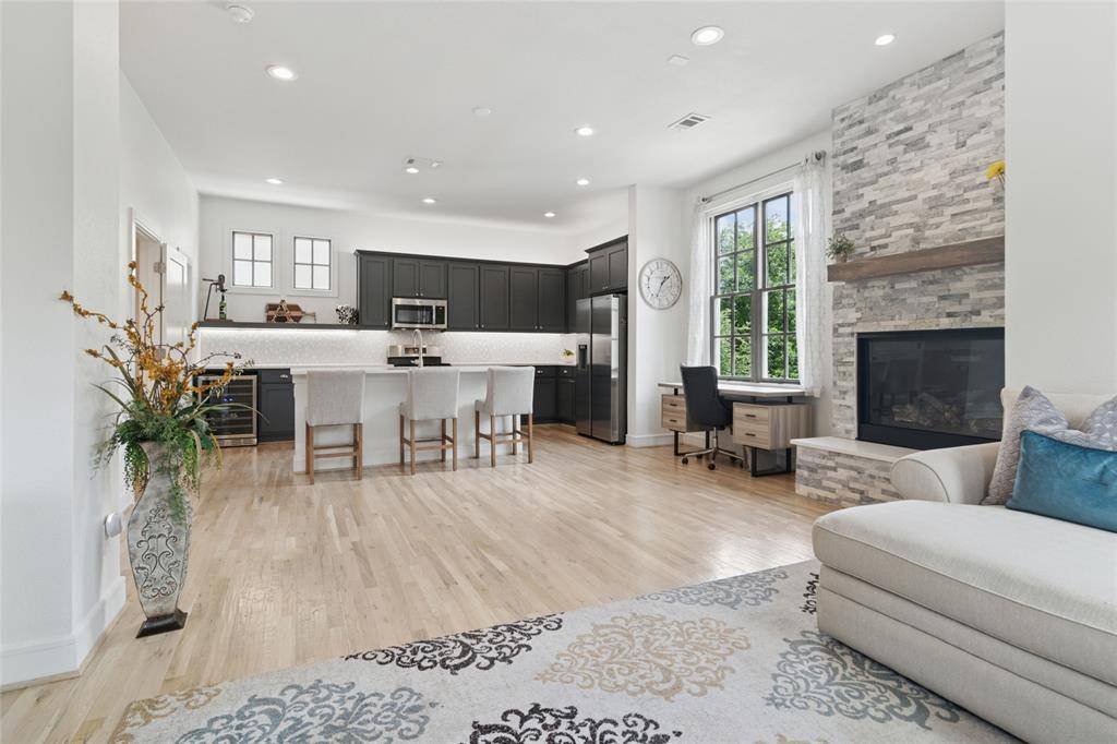 Dallas, TX 75214,5065 Gaston Avenue #101