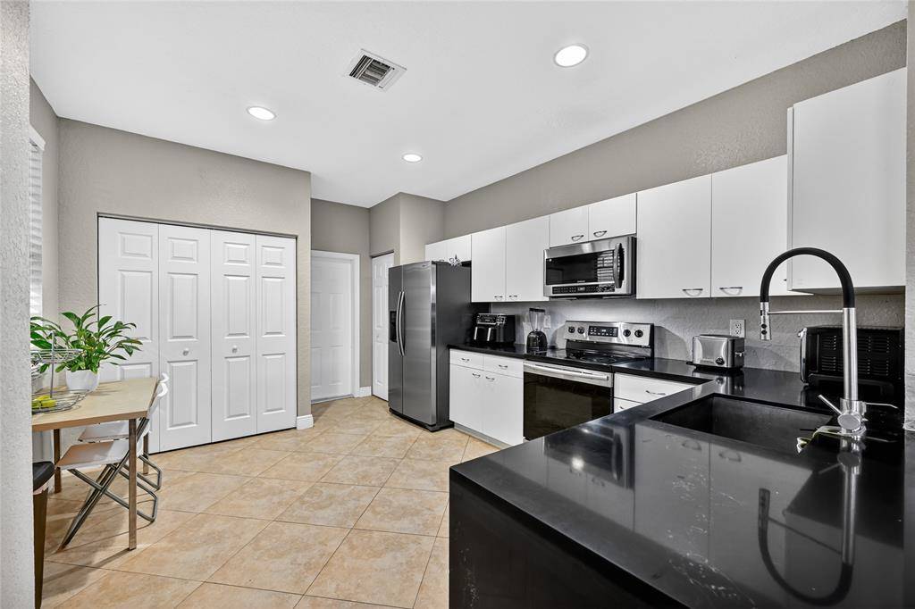 Weston, FL 33332,3932 Mango Dr