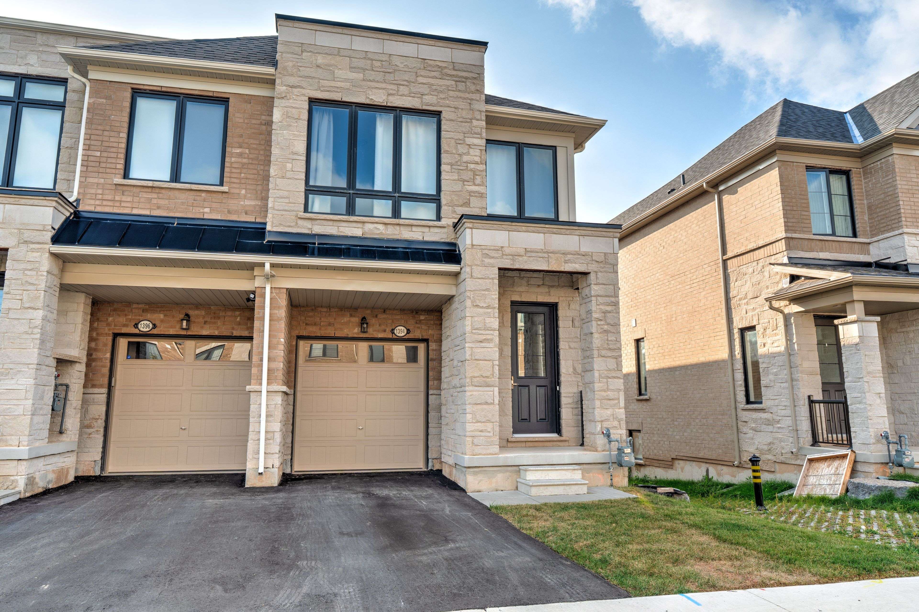 Burlington, ON L7P 0V8,1394 Almonte DR