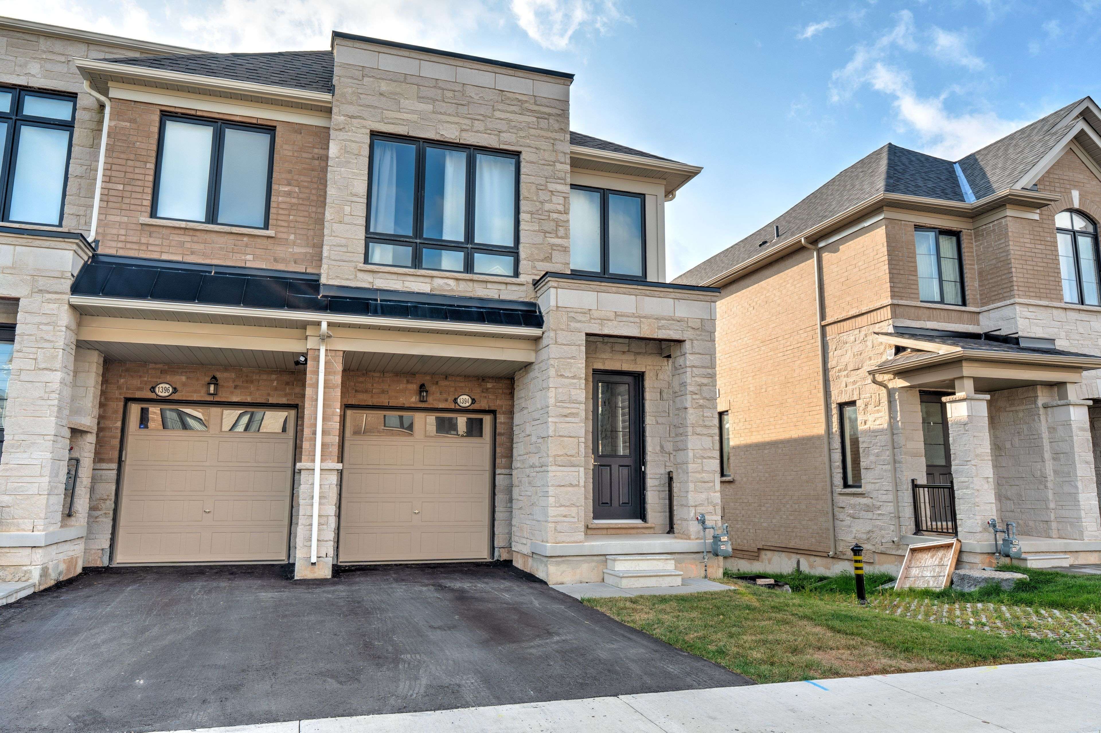 Burlington, ON L7P 0V8,1394 Almonte DR