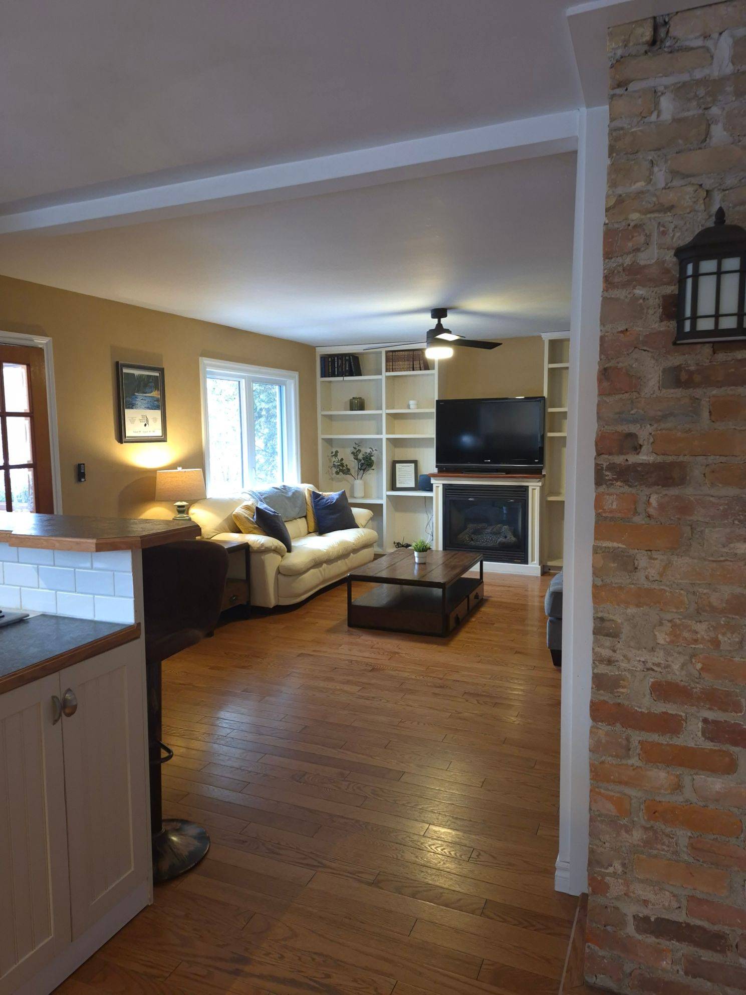 Centre Wellington, ON N0B 1S0,80 Church ST