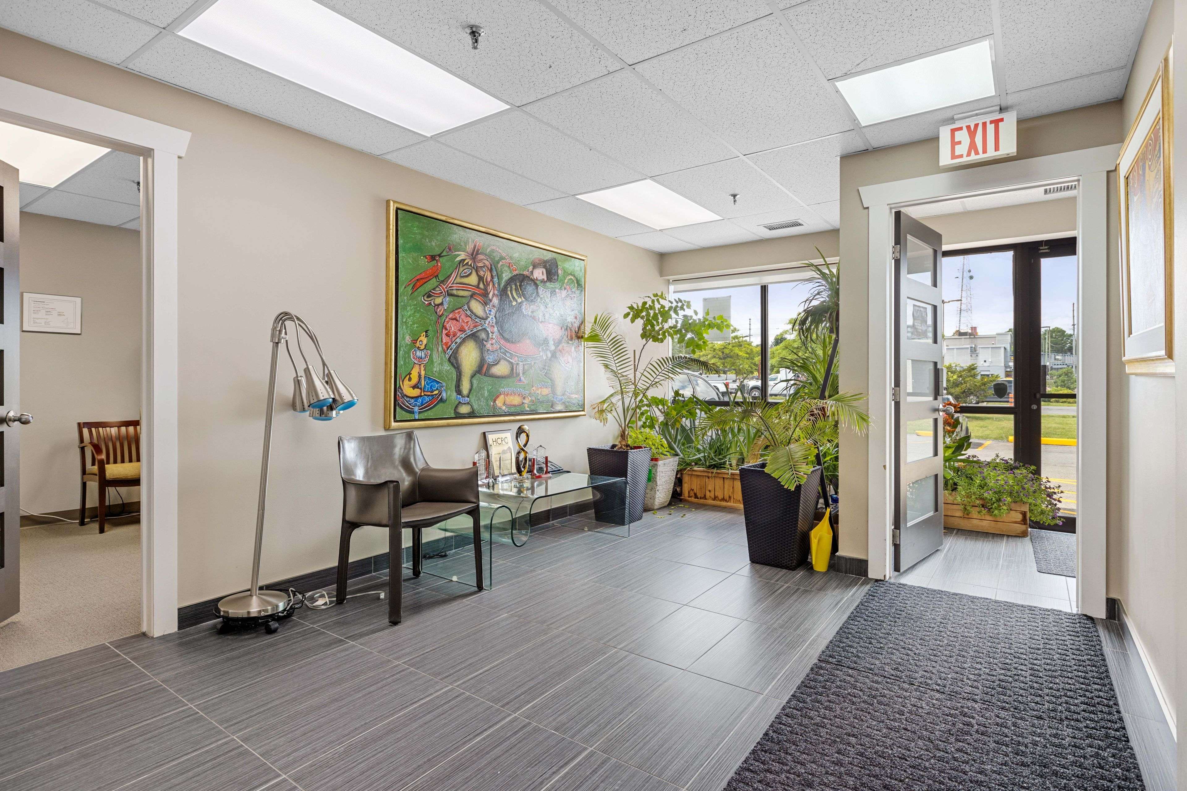 Elmvale Acres And Area, ON K1B 3W9,2261 Gladwin CRES