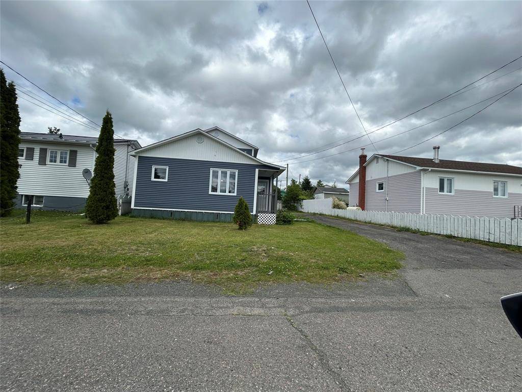 Grand Falls-windsor, NL A2B1C6,5 LeDrew Place