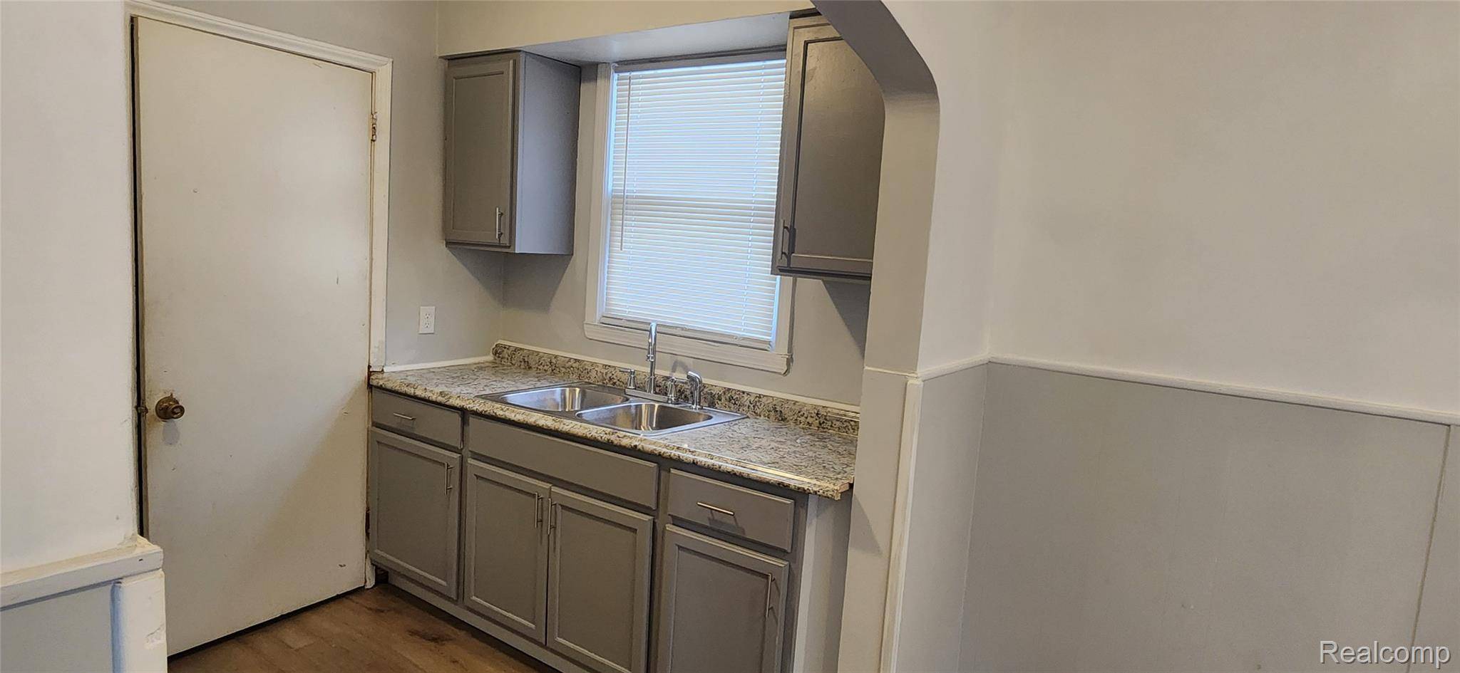 Detroit, MI 48235,17540 Asbury Park ST