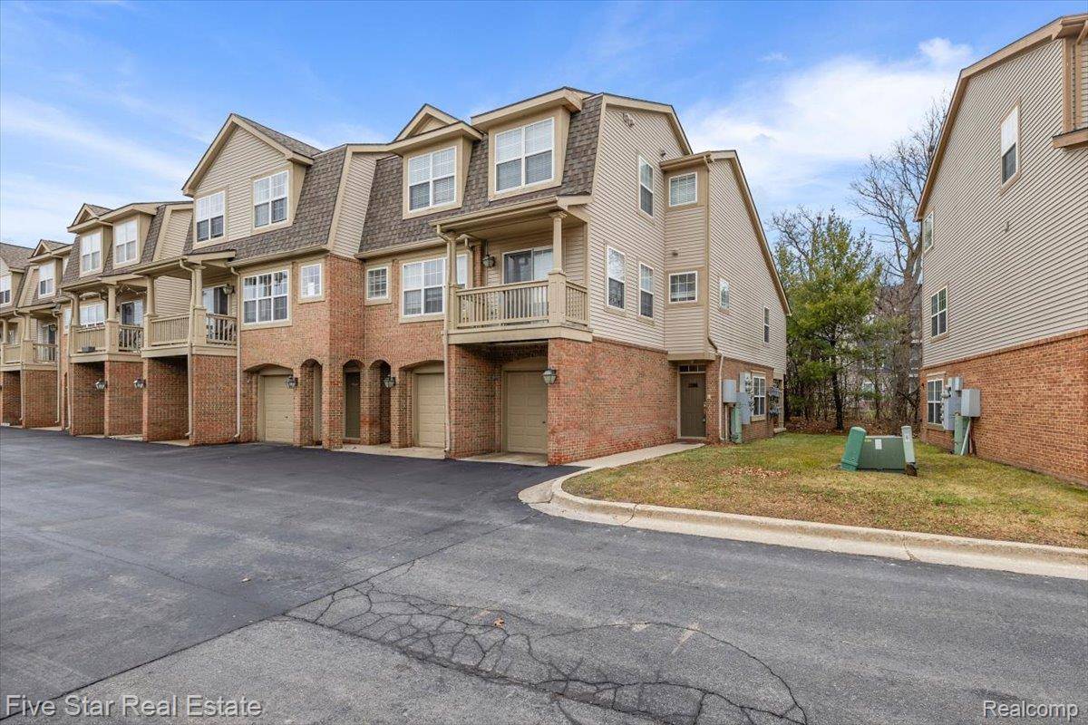 Ann Arbor, MI 48105,2781 Barclay WAY