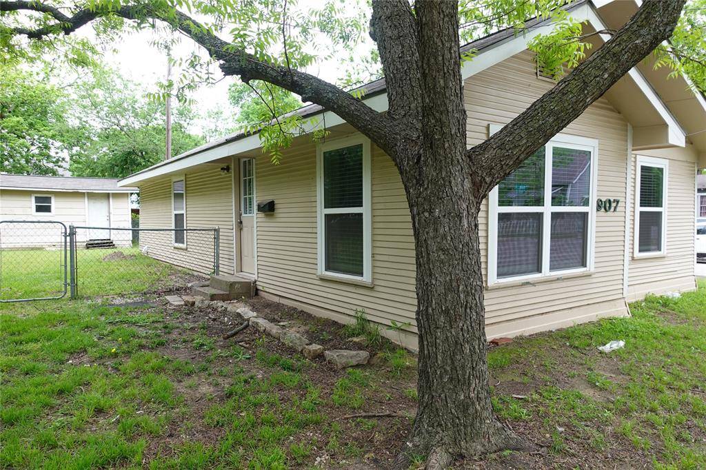 Mckinney, TX 75069,907 Hall Street